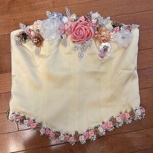 Bustier with flowers